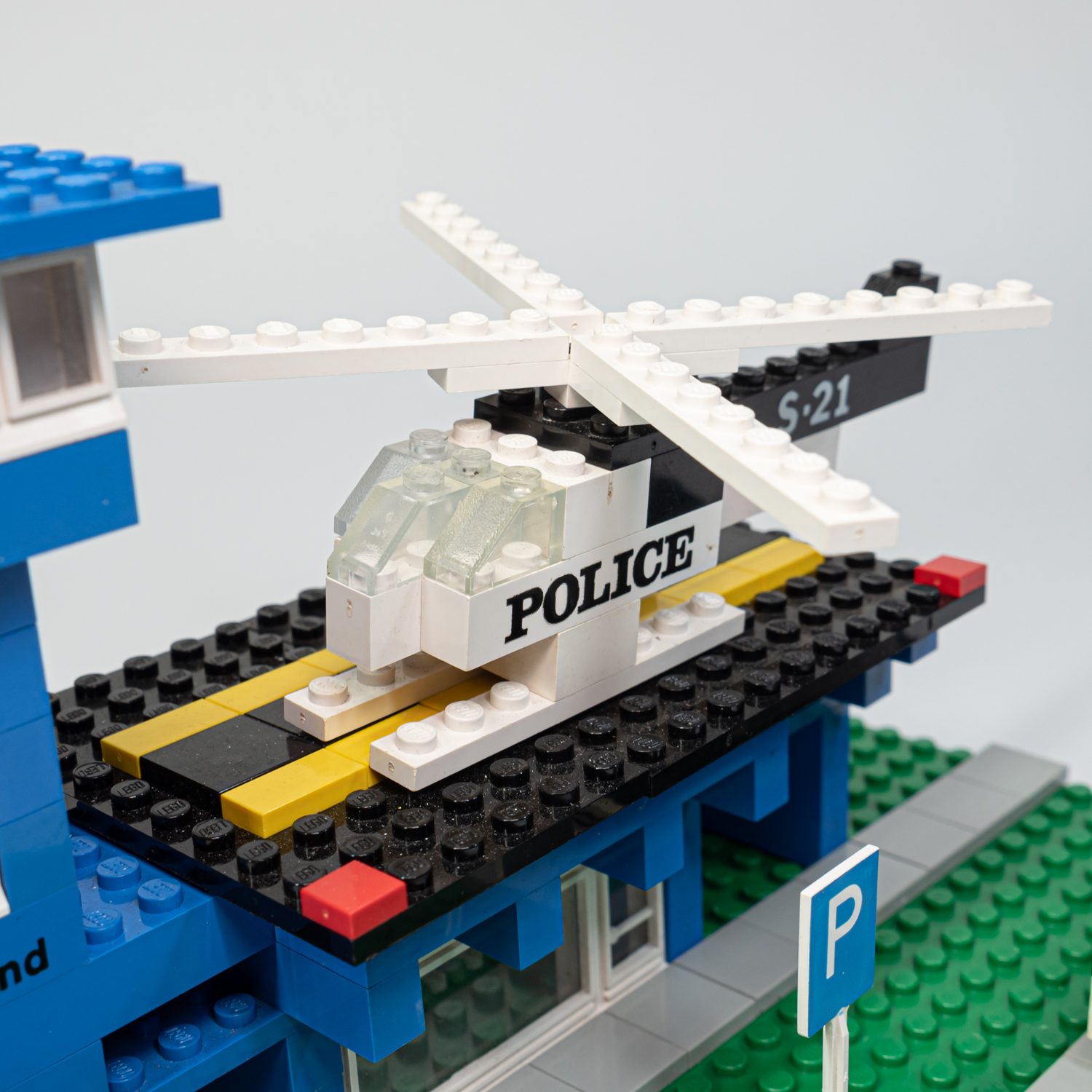 LEGO 354 - Rendőrségi helikopter állomás - Police Heliport - 3