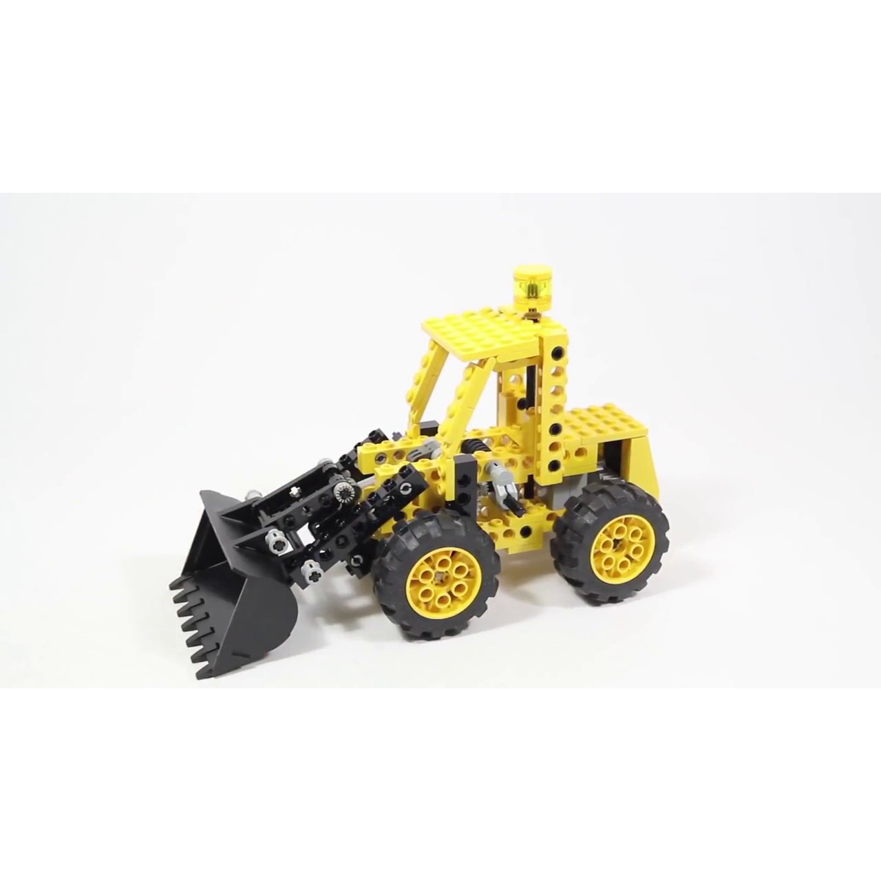 LEGO 8828 - Homlokrakodó - Front End Loader - 3