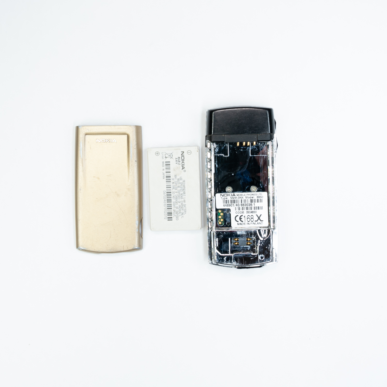 Nokia 8850 Gold - 3