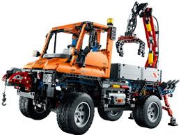 LEGO® 8110 Technic Mercedes-Benz Unimog U400 - 2