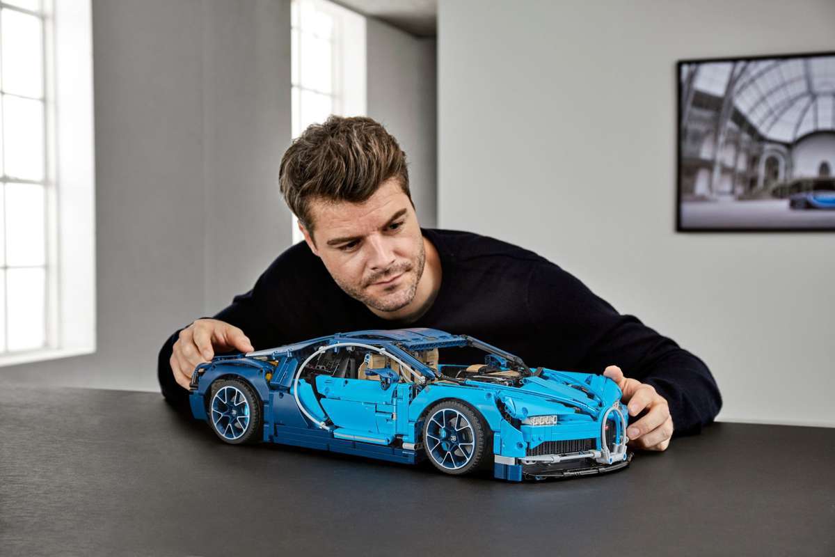 LEGO Technic 42083 Bugatti Chiron   - 2