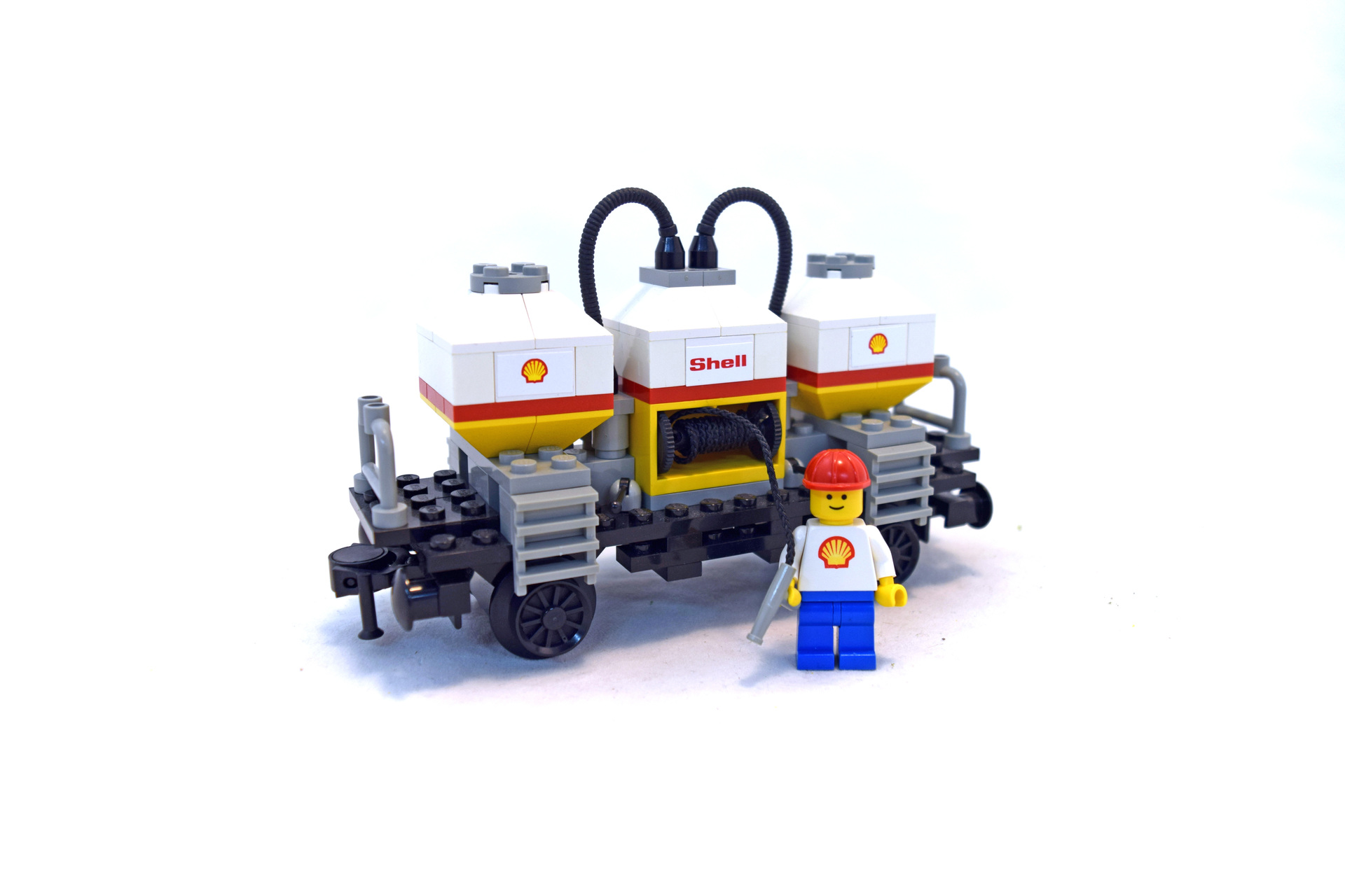 LEGO 7813 Shell Tanker Wagon - 2