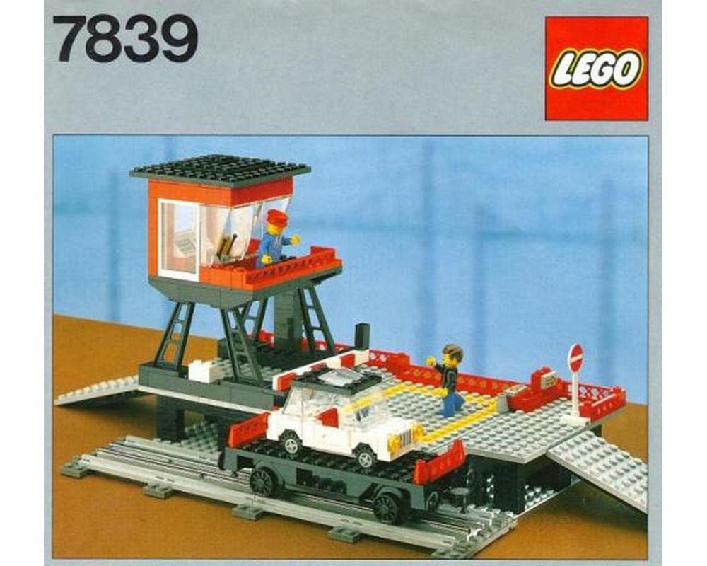 LEGO 7839  Car Transport Depot - 2