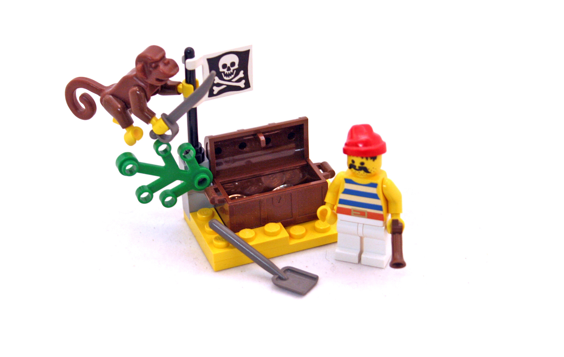 LEGO 6235 Buried Treasure - 2