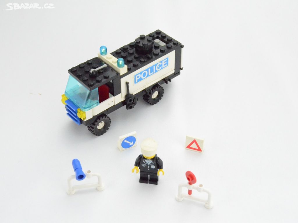 LEGO 6450 Mobile Police Truck - 3