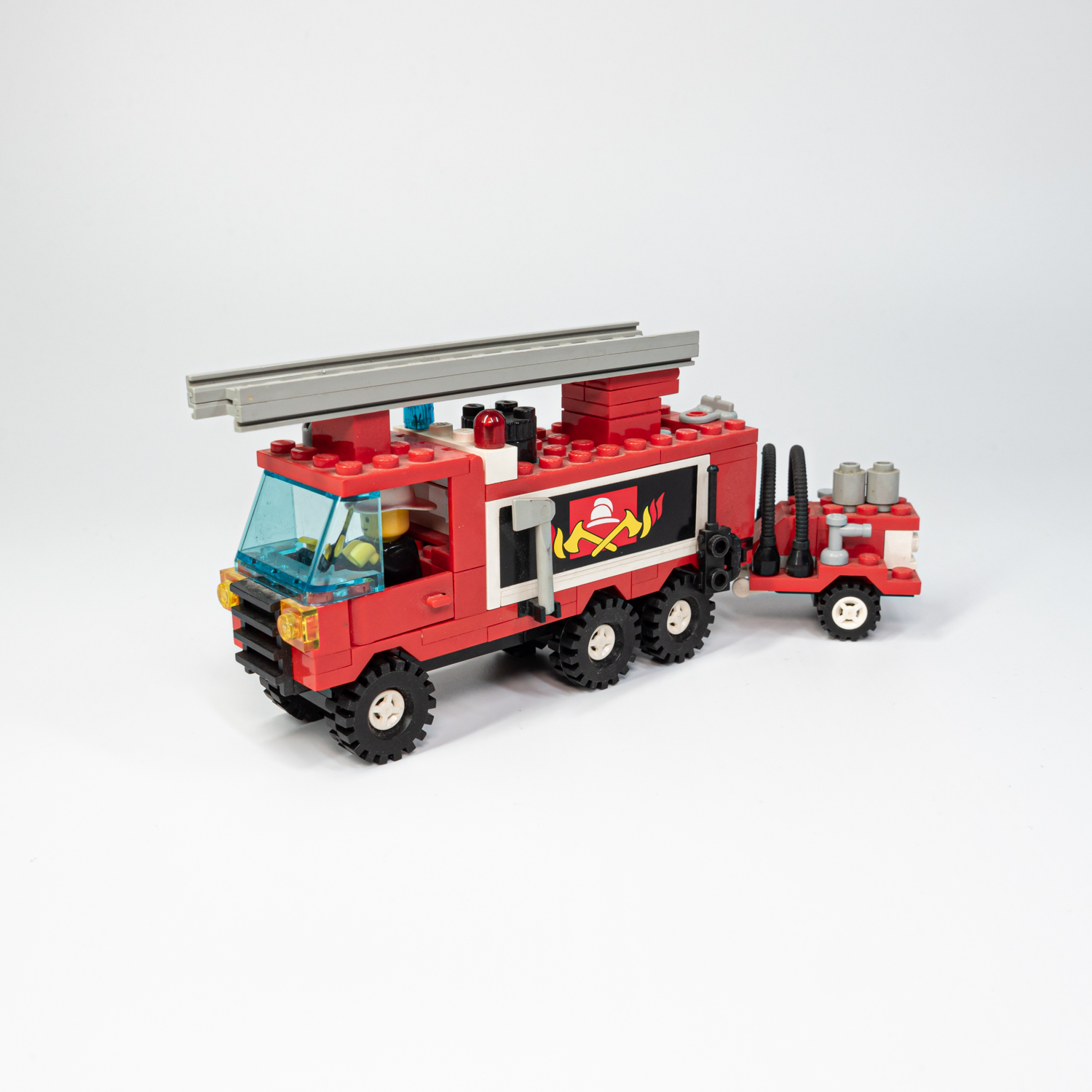 LEGO 6480  Hook and Ladder Truck - 2