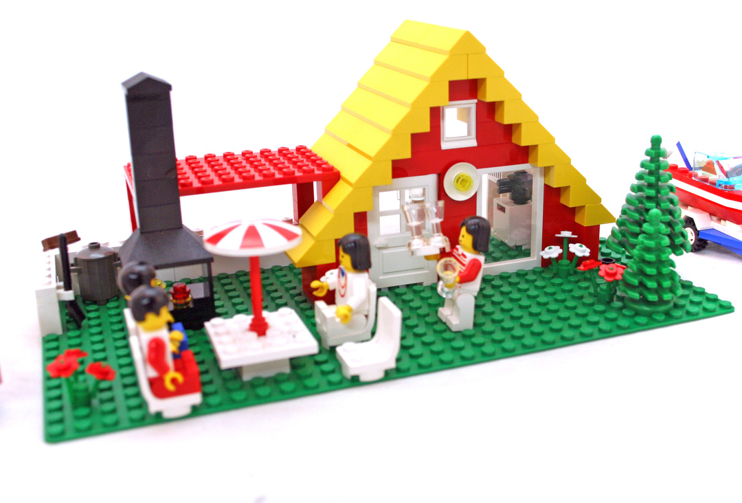 LEGO 6388 Holiday Home with Caravan - 2