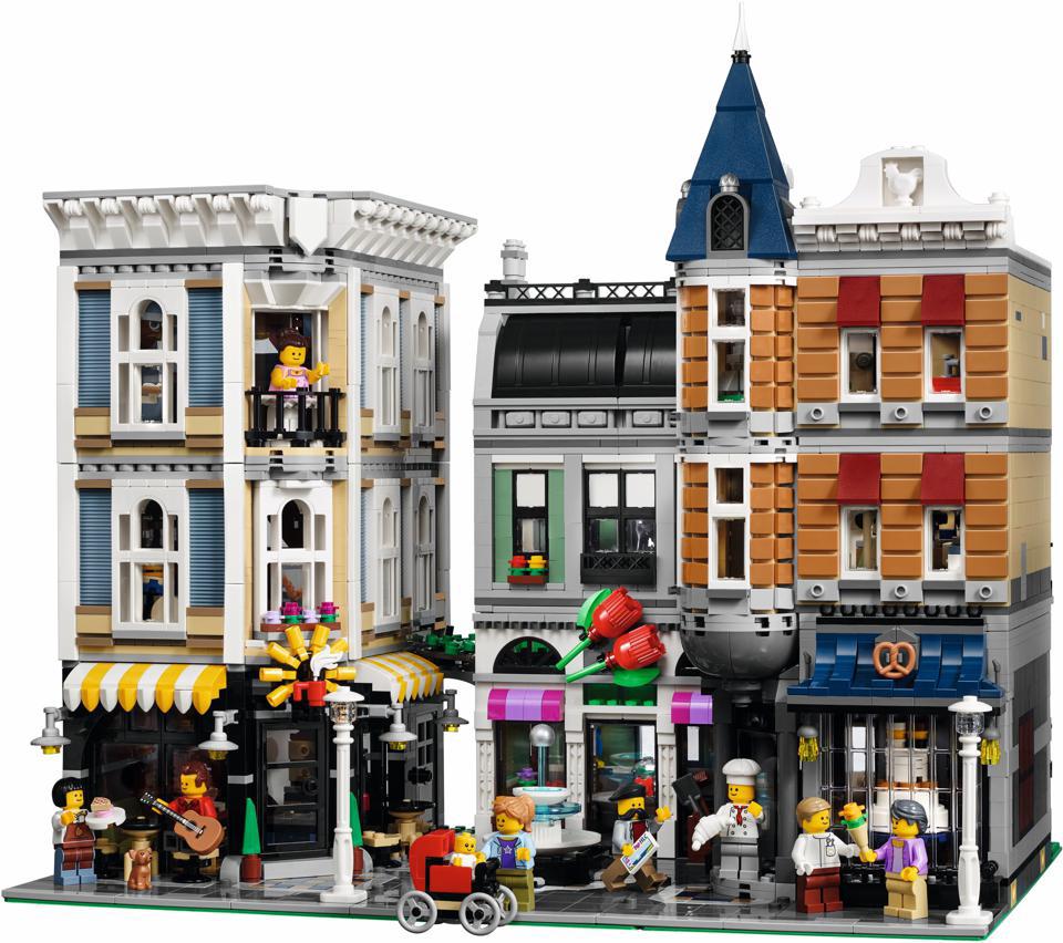 LEGO® 10255 Assembly Square - 4