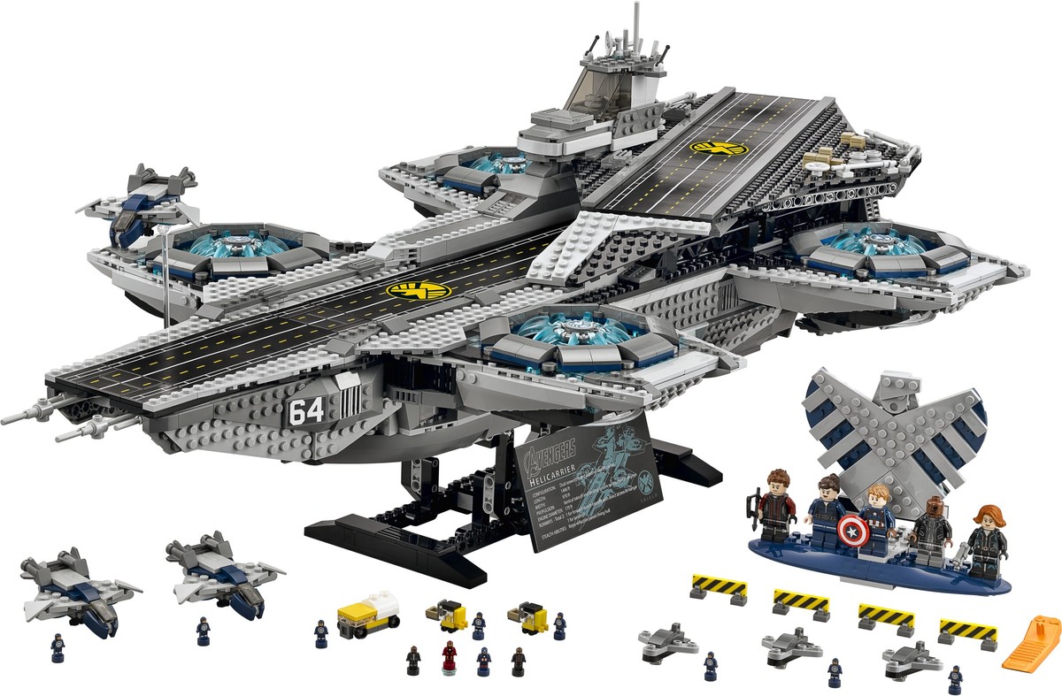 LEGO® 76042 The SHIELD Helicarrier - 2