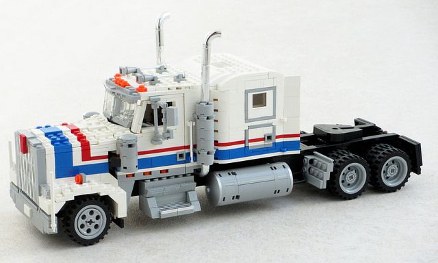 LEGO® 5580 Highway Rig - 2