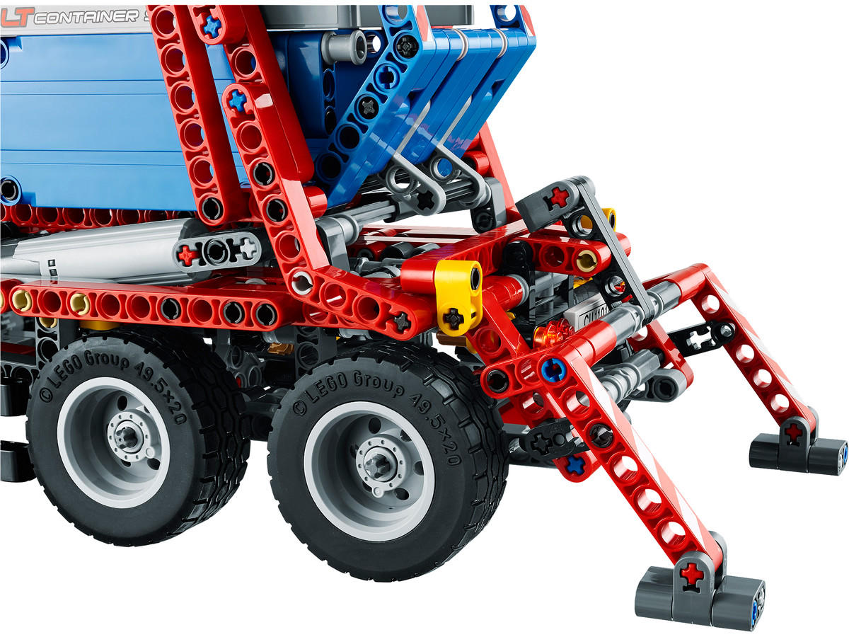 LEGO® 42024 Container Truck - 2