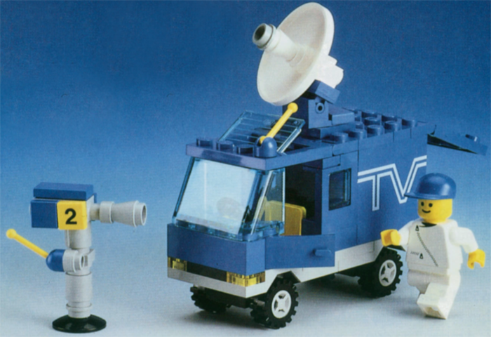 LEGO 6661 TV Van / Mobile TV Studio - 2