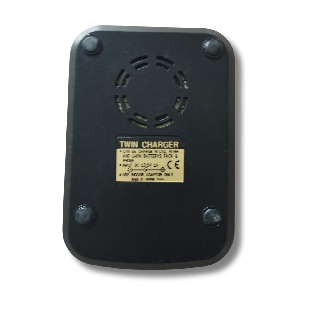 Chinko Twin Charger NiMH Akkumulátortöltő – DC 13.5V 1A - 4