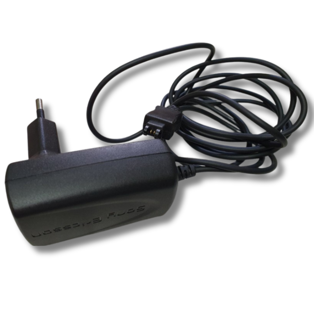 Sony Ericsson Standard Charger CST-13 4020074 BV  BML 162 160/1 R3B Hálózati töltő  - 3