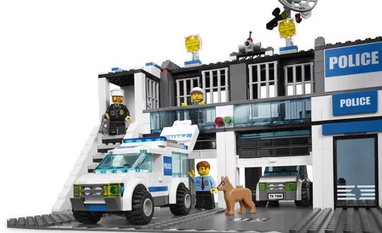 LEGO® 7498 City Police Station - Rendőrkapitányság - 7