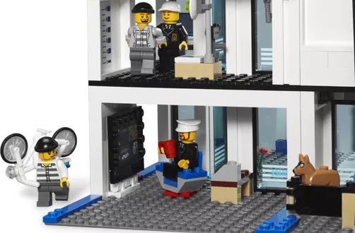 LEGO® 7498 City Police Station - Rendőrkapitányság - 6