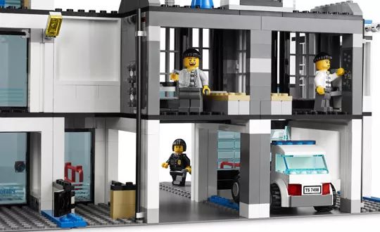 LEGO® 7498 City Police Station - Rendőrkapitányság - 3