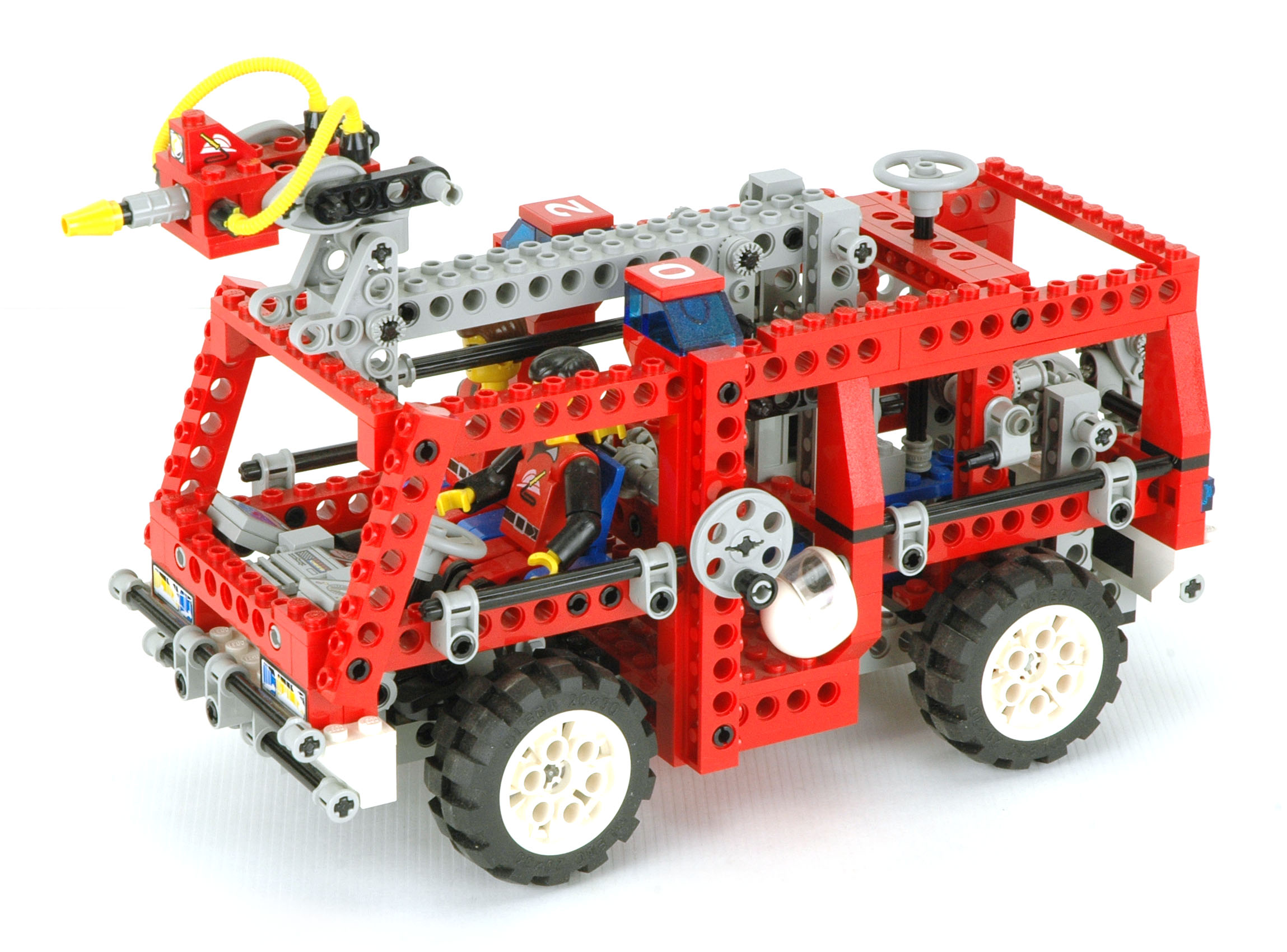 LEGO® 8280 Technic Fire Engine – Tűzoltóautó - 3