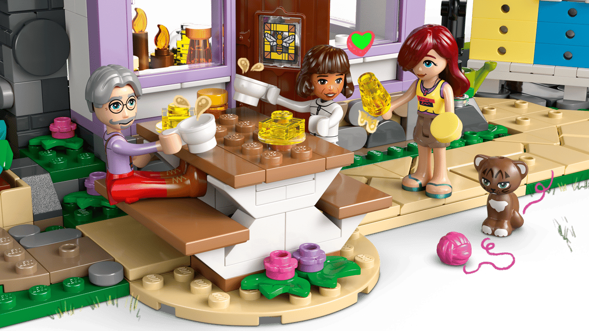 LEGO® 42669 Friends Beekeepers’ House and Flower Garden - Méhészek háza és virágoskert - 2
