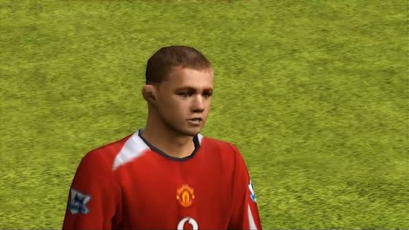 FIFA Football 2005 Platinum - PS2 - 3