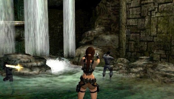Lara Croft Tomb Raider Legend - PSP - 3